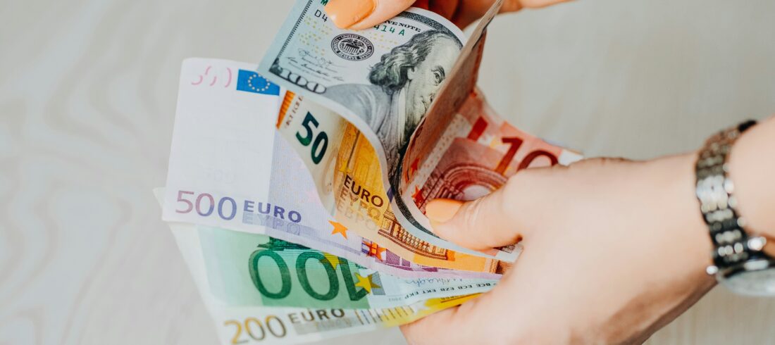 Stanowisko DJ-a na weselu — od czego zależy cena DJ-a na wesele