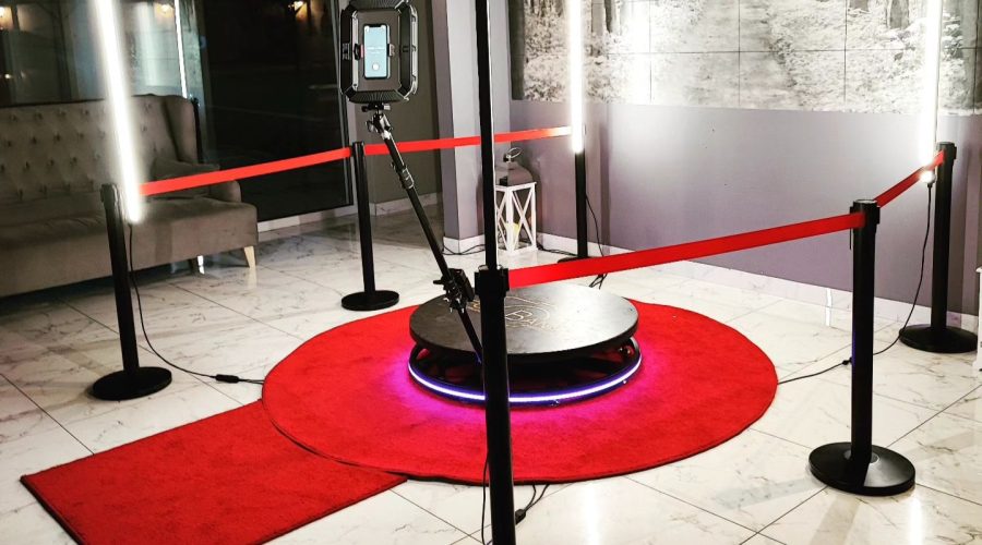 atrakcja na wesele fotobudka